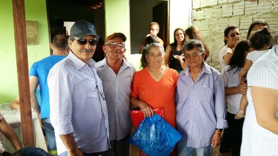 José Adécio na festa do ex-presidente da Câmara de Monte das Gameleiras