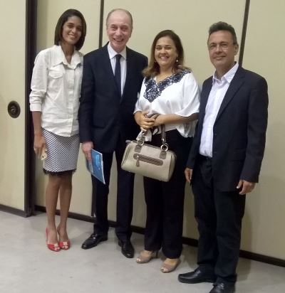 Josinara(diretora do HR), Dr. Lagreca (Sec.de Saúde), Lourdinha(diretora da URSAP) e Lon
